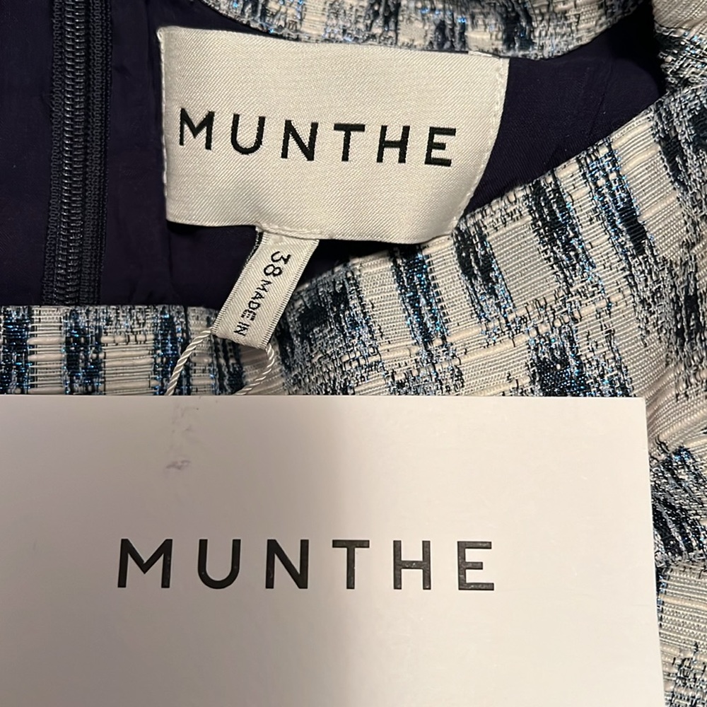 MUNTHE
 
Chew Puff Sleeve Dress In Blue
NWT size 6 - Picture 5 of 5